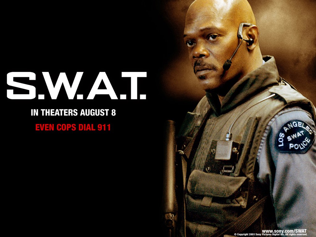 Cliquez droit puis faites - Etablir entant qu'lment d'arrire-plan - pour faire de l'image 4.jpg du film [Swat] votre fond d'cran! Les images sont la proprit de leurs auteurs respectifs, elles sont destines  un usage priv uniquement.